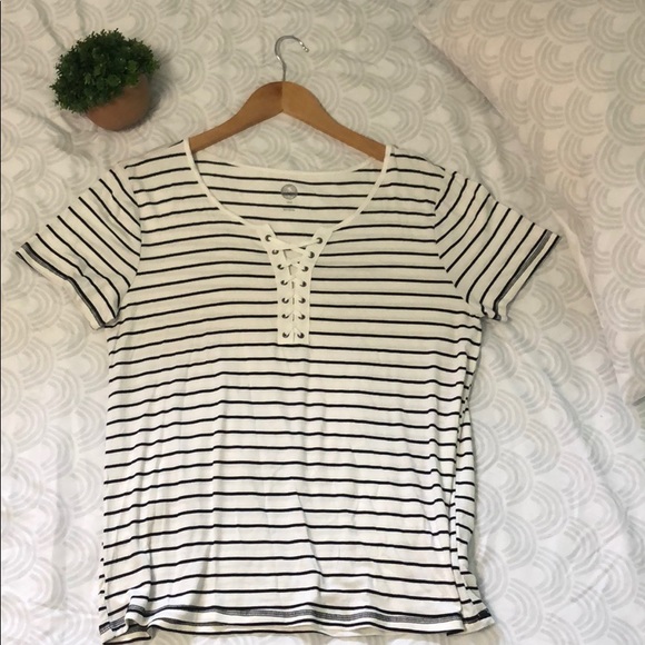 SO | Relaxed Stripes Lace-Up Tee - Picture 1 of 3